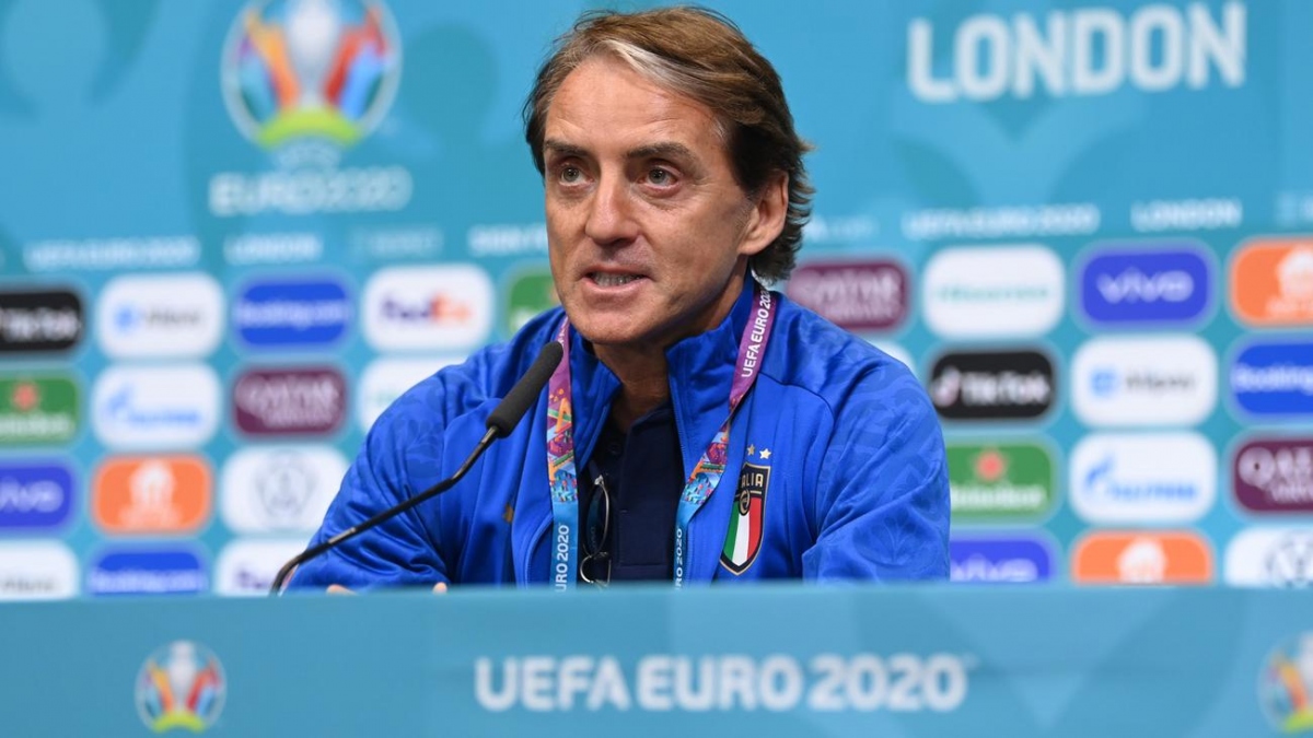 HLV Mancini thích thú khi Italia được xếp "cửa trên" so với Tây Ban Nha